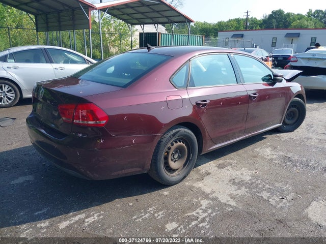 1VWAP7A33EC023888 Volkswagen Passat S W/nav