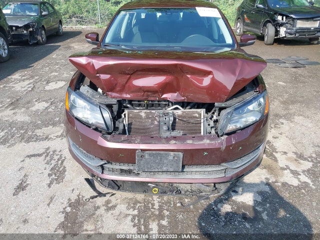 1VWAP7A33EC023888 Volkswagen Passat S W/nav