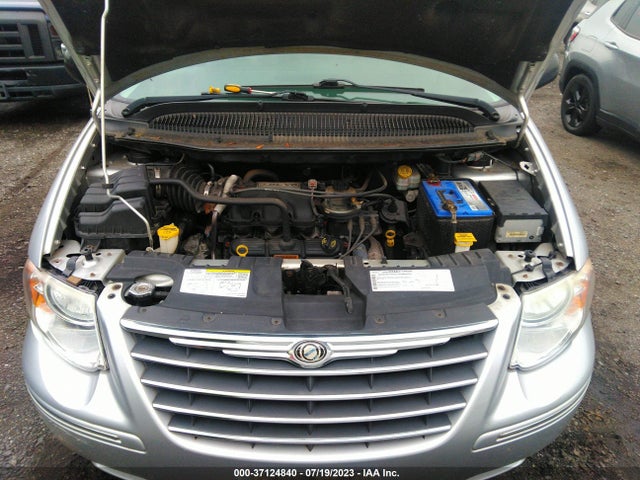 2005 CHRYSLER TOWN & COUNTRY TOURING VIN: 2C4GP54L25R575452