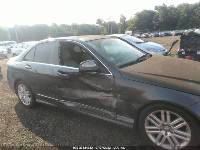 2009 MERCEDES-BENZ C-CLASS 3.0L VIN: WDDGF81X19R084660