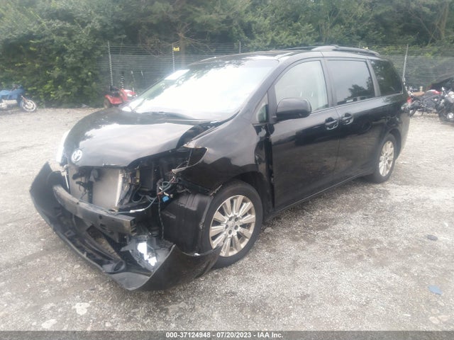 Toyota Sienna Ltd/xle 2014 5TDDK3DC8ES083909 Image 2