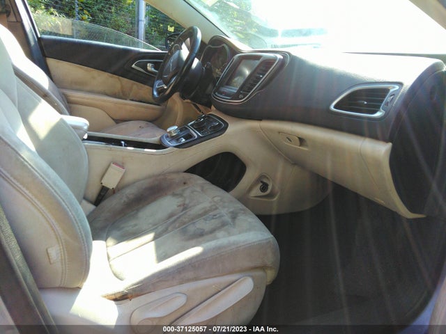 Chrysler 200 Limited 2015 1C3CCCAB0FN609286 Image 5