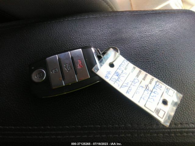 5XXGN4A70EG269351 KIA OPTIMA EX