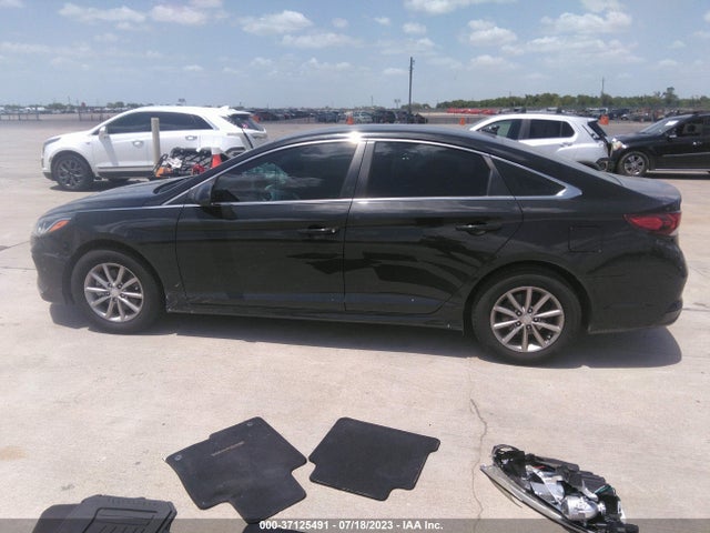 Hyundai SONATA SE 2018 5NPE24AF9JH692323 Image 14