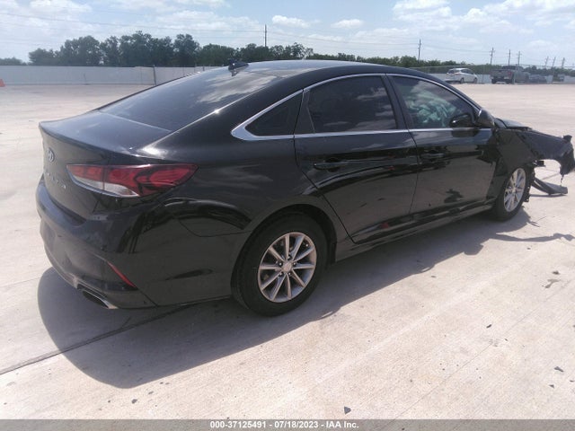 Hyundai SONATA SE 2018 5NPE24AF9JH692323 Image 4