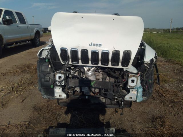 1C4PJMCB0FW794701 Jeep Cherokee Latitude