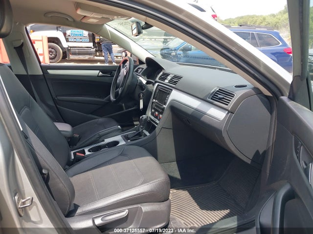 2013 VOLKSWAGEN PASSAT SE VIN: 1VWBP7A38DC018737
