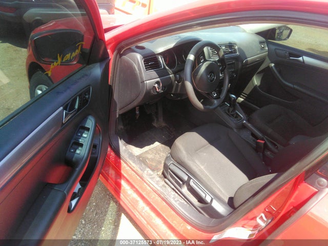 3VWD17AJ3FM295418 Volkswagen Jetta Sedan 1.8t Se