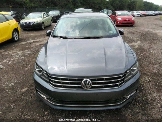 1VWBT7A32GC023433 Volkswagen Passat 1.8t Se