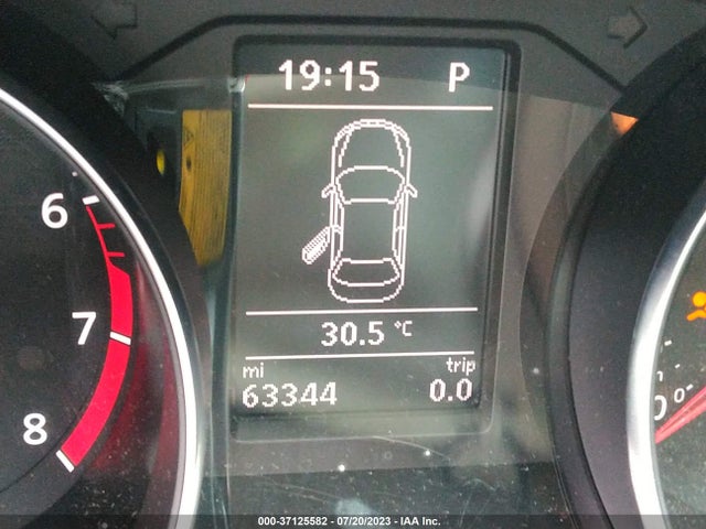 1VWBT7A32GC023433 Volkswagen Passat 1.8t Se