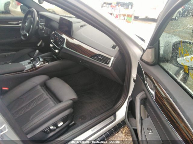 WBA13BJ08MWX17588 BMW 5 Series 530i Xdrive