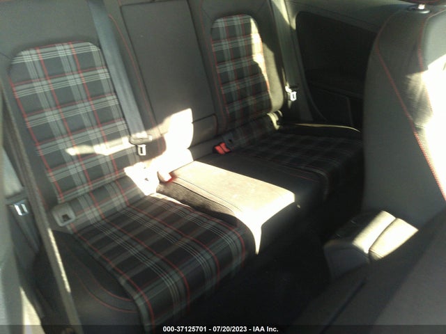 3VWYT7AU0FM037542 Volkswagen GOLF GTI S