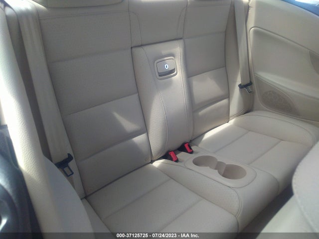 2015 Volkswagen Eos, VIN: WVWBW8AH2FV001379