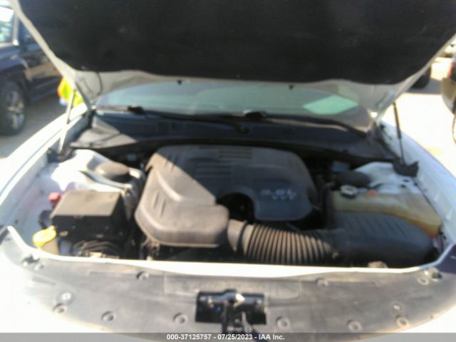 2C3CDXHGXJH217911 Dodge Charger Sxt Plus