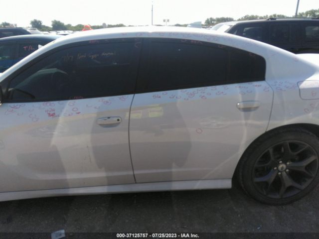 2C3CDXHGXJH217911 Dodge Charger Sxt Plus