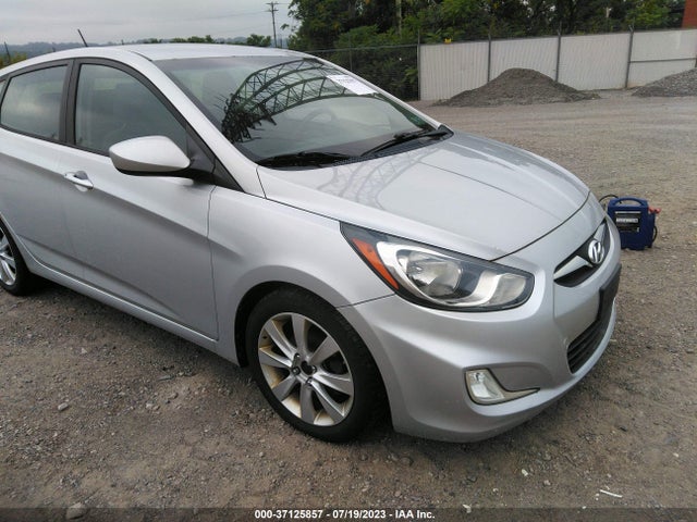 2012 HYUNDAI ACCENT SE VIN: KMHCU5AE3CU011172