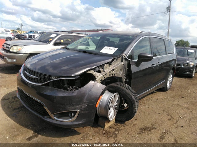 2C4RC1BG4JR139358 Chrysler Pacifica Touring L
