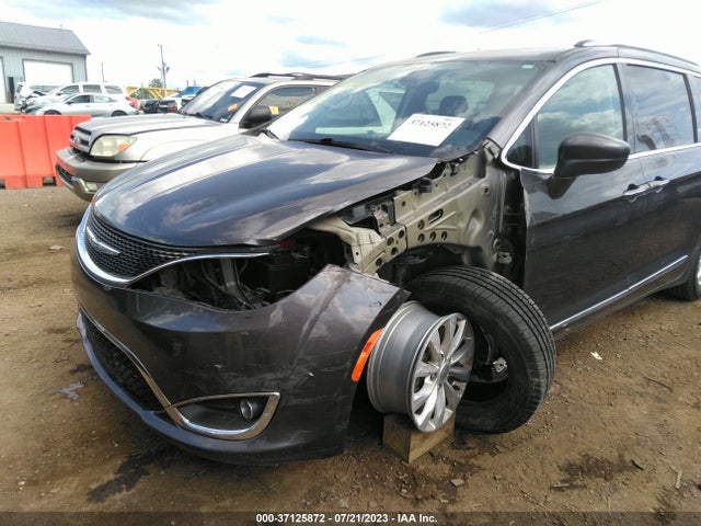 2C4RC1BG4JR139358 Chrysler Pacifica Touring L