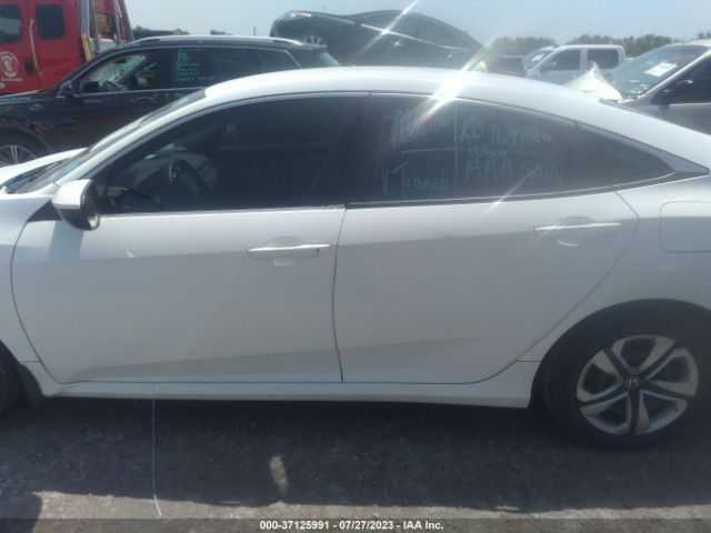 19XFC2F51GE058040 Honda Civic Sedan Lx