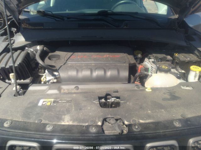 3C4NJDDBXJT207599 Jeep Compass Trailhawk