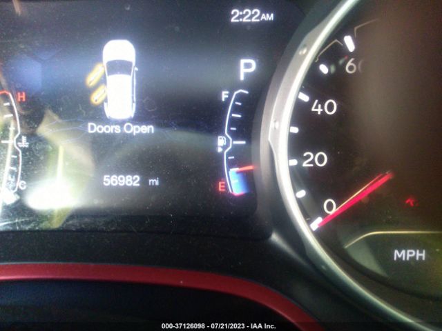 3C4NJDDBXJT207599 Jeep Compass Trailhawk