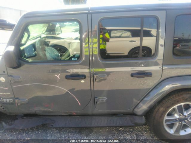 1C4HJXEN8LW261875 Jeep Wrangler Unlimited Sahara