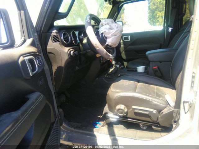 1C4HJXEN8LW261875 Jeep Wrangler Unlimited Sahara