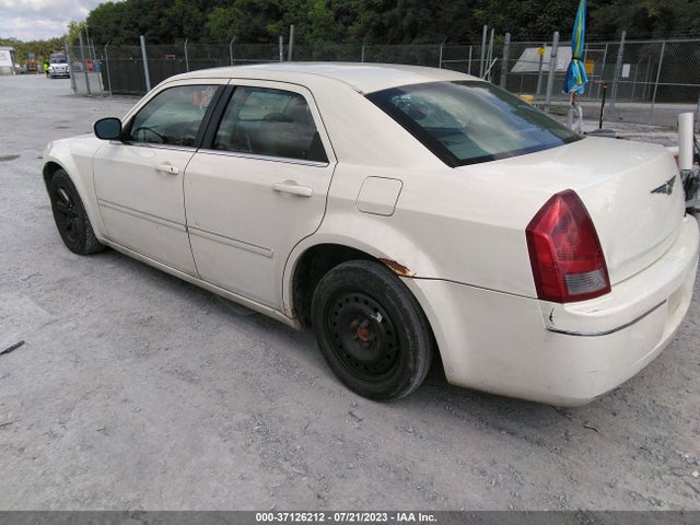 2007 CHRYSLER 300 TOURING VIN: 2C3KA53G27H792464