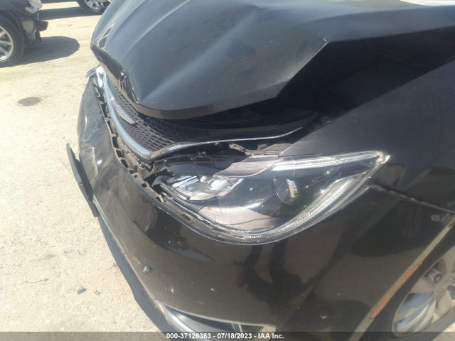2C4RC1FGXJR154943 Chrysler Pacifica Touring Plus