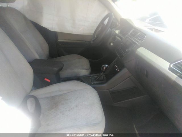 Volkswagen TIGUAN S 2019 3VV1B7AX0KM030409 Image 12