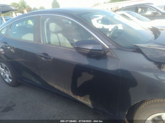 2HGFC2F52JH525558 Honda Civic Sedan Lx