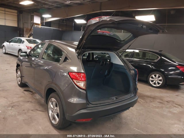 Honda HR-V LX 2018 3CZRU6H33JG725824 Image 3