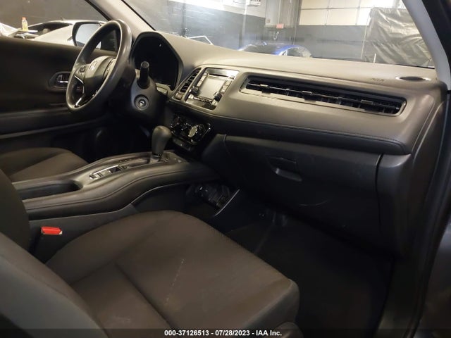 Honda HR-V LX 2018 3CZRU6H33JG725824 Image 5