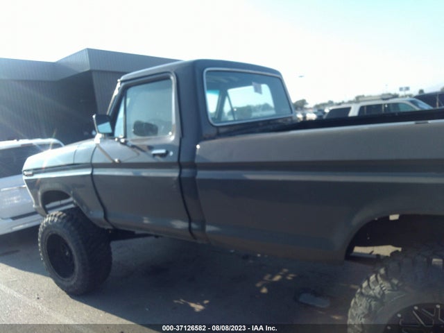 1975 FORD F250 VIN: F25MNV66770