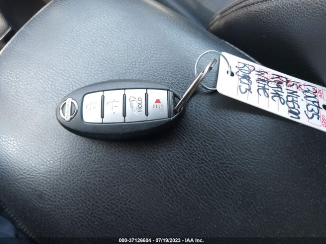 5N1AT2MVXFC887543 Nissan Rogue Sl