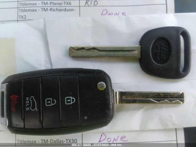 KNDJN2A20G7275743 KIA Soul Base