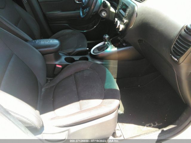 KNDJN2A20G7275743 KIA Soul Base