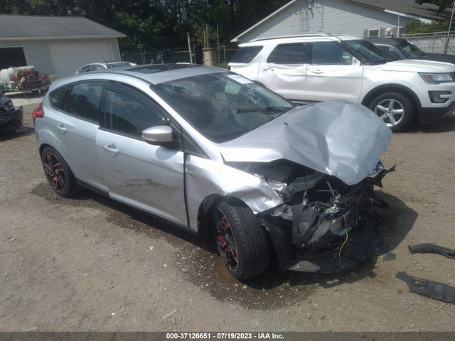 2013 FORD FOCUS SE VIN: 1FADP3K28DL122225