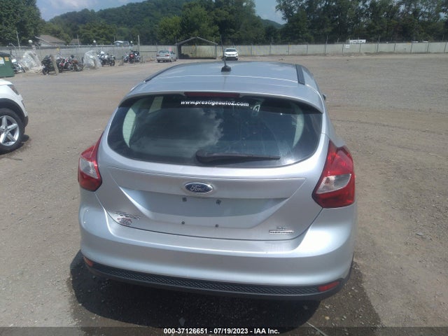 2013 FORD FOCUS SE VIN: 1FADP3K28DL122225