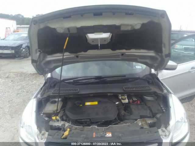 1FMCU0GX5GUA66448 Ford ESCAPE SE