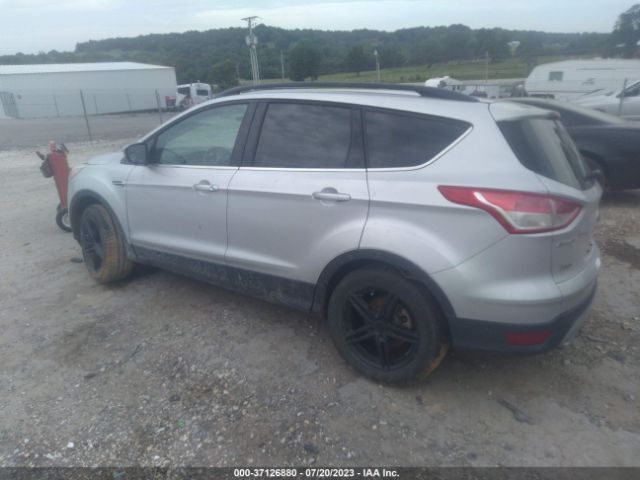 1FMCU0GX5GUA66448 Ford ESCAPE SE