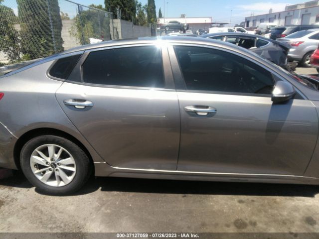 5XXGT4L38GG090588 KIA Optima Lx