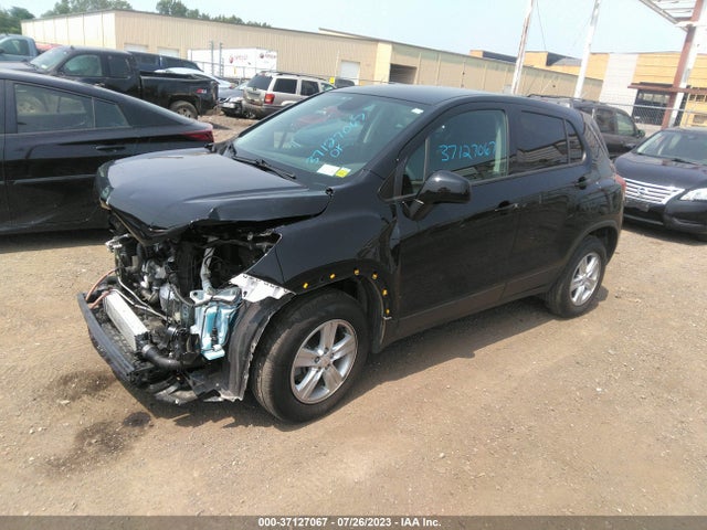 Chevrolet TRAX LS 2020 KL7CJNSB3LB318366 Image 2