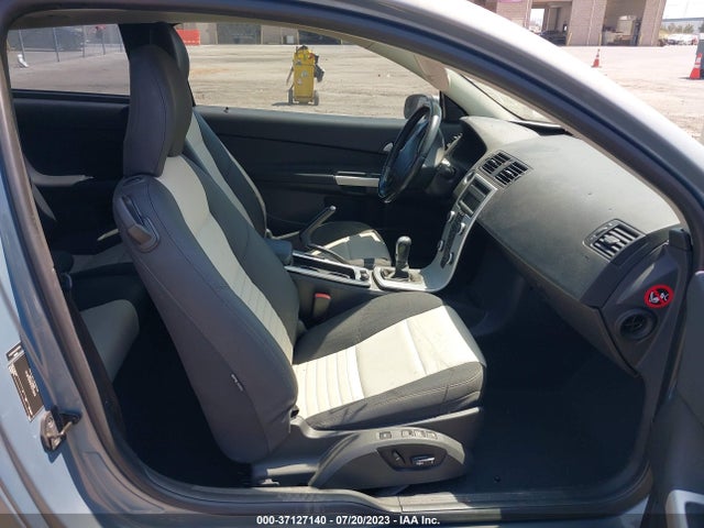 2012 VOLVO C30 VIN: YV1672MK5C2272978