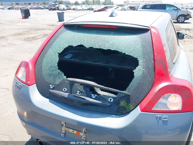 2012 VOLVO C30 VIN: YV1672MK5C2272978