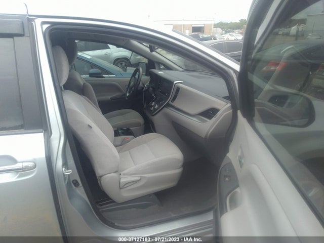 2020 TOYOTA SIENNA LE VIN: 5TDKZ3DC4LS081803