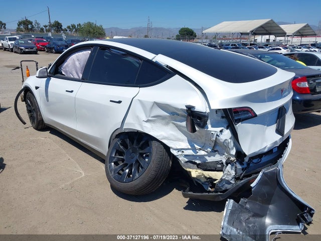 Tesla Model Y Long Range 2023 7SAYGDEE6PA082807 Image 11