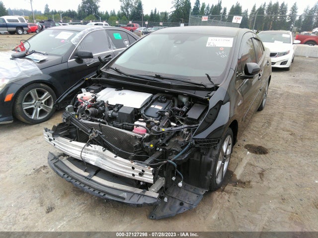 Toyota Prius Four 2016 JTDKARFU0G3025414 Image 2