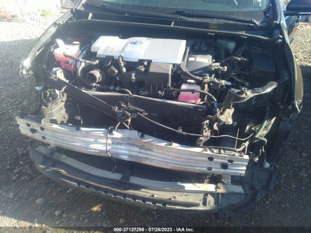 Toyota Prius Four 2016 JTDKARFU0G3025414 Image 13