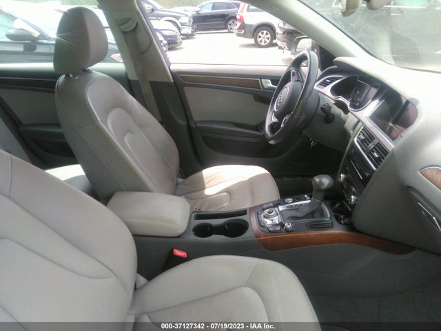 WAUFFAFL2FN008643 Audi A4 Premium Plus